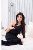 Shalini Pandey New Photos